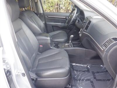 2009 Hyundai SANTA FE SE   - Photo 12 - Kirkland, WA 98033