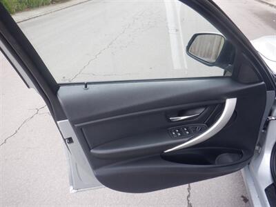 2014 BMW 320i   - Photo 19 - Kirkland, WA 98033
