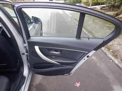 2014 BMW 320i   - Photo 17 - Kirkland, WA 98033