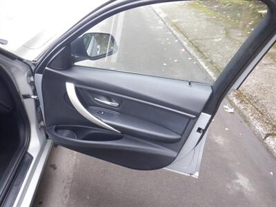 2014 BMW 320i   - Photo 16 - Kirkland, WA 98033