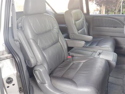 2007 Honda Odyssey Touring   - Photo 10 - Kirkland, WA 98033