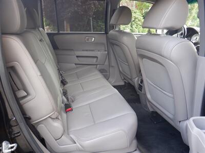 2013 Honda Pilot Touring   - Photo 10 - Kirkland, WA 98033