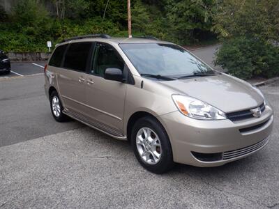 2004 Toyota Sienna LE 7 Passenger   - Photo 7 - Kirkland, WA 98033