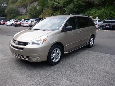 2004 Toyota Sienna LE 7 Passenger   - Photo 1 - Kirkland, WA 98033