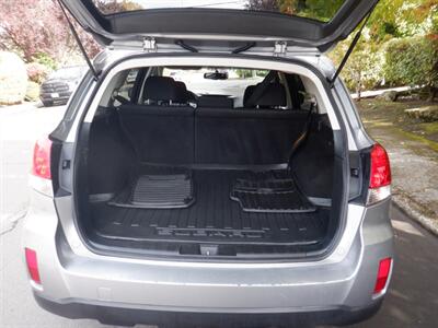 2010 Subaru Outback 2.5i Premium   - Photo 9 - Kirkland, WA 98033