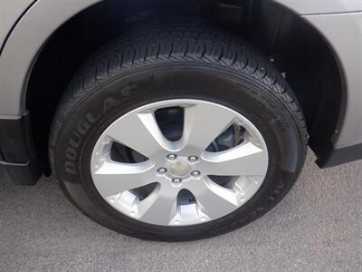 2010 Subaru Outback 2.5i Premium   - Photo 13 - Kirkland, WA 98033