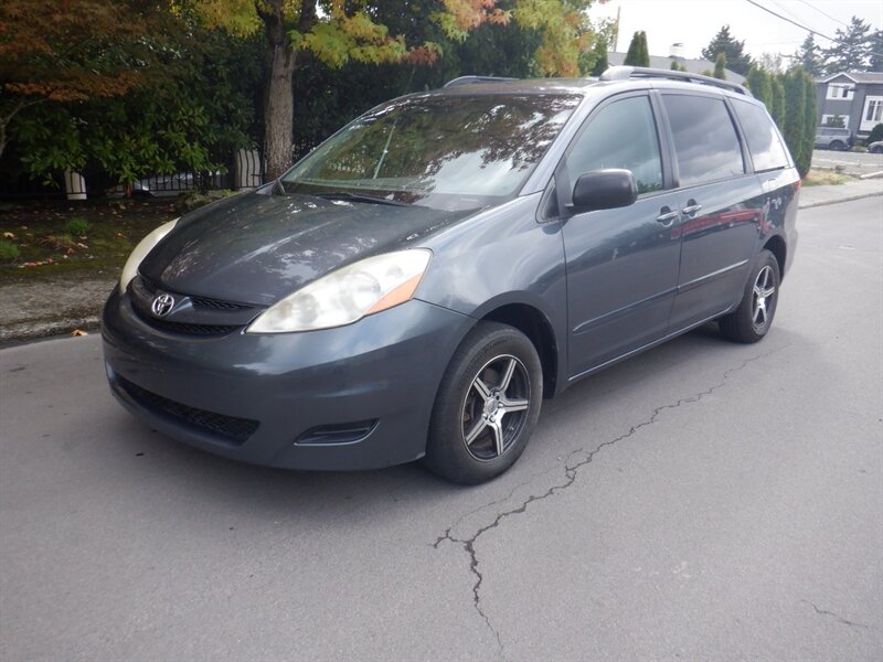 2009 Toyota Sienna CE 7-Passenger   - Photo 1 - Kirkland, WA 98033