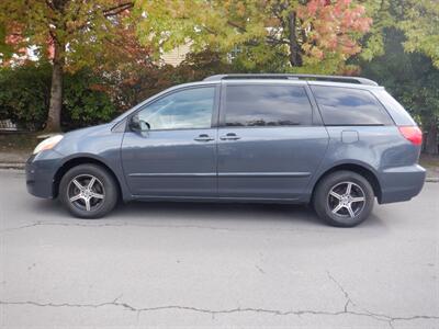 2009 Toyota Sienna CE 7-Passenger   - Photo 2 - Kirkland, WA 98033