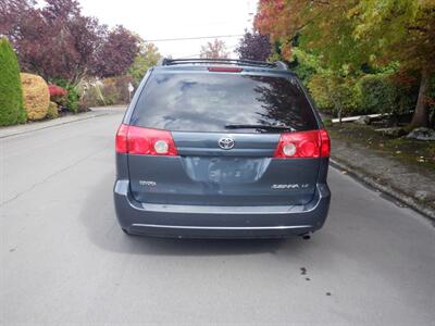 2009 Toyota Sienna CE 7-Passenger   - Photo 4 - Kirkland, WA 98033