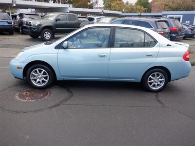 2001 Toyota Prius   - Photo 2 - Kirkland, WA 98033