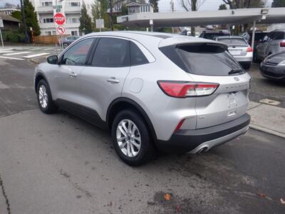 2020 Ford Escape SE - Photo 3 - Kirkland, WA 98033