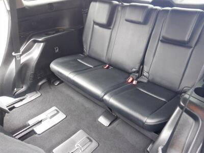 2017 Toyota Highlander SE   - Photo 12 - Kirkland, WA 98033