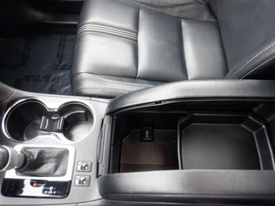 2017 Toyota Highlander SE   - Photo 13 - Kirkland, WA 98033