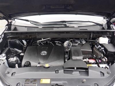 2017 Toyota Highlander SE   - Photo 29 - Kirkland, WA 98033