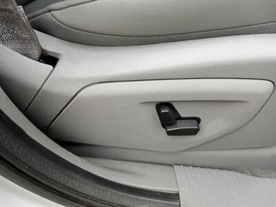 2006 Jeep Grand Cherokee Limited Limited 4dr SUV   - Photo 14 - Kirkland, WA 98033