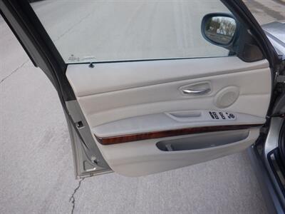 2011 BMW 335i xDrive   - Photo 14 - Kirkland, WA 98033