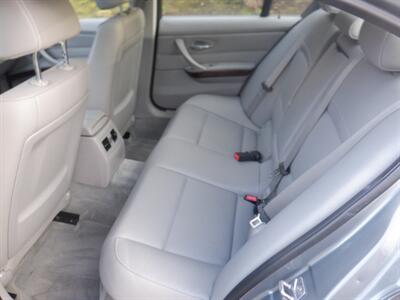 2011 BMW 335i xDrive   - Photo 17 - Kirkland, WA 98033