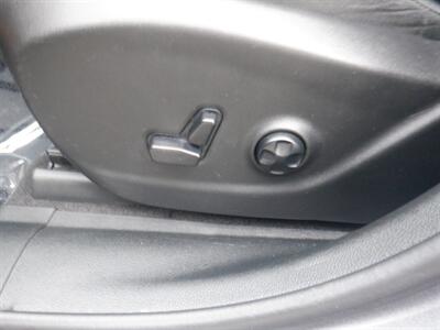 2019 Jeep Cherokee Limited   - Photo 17 - Kirkland, WA 98033