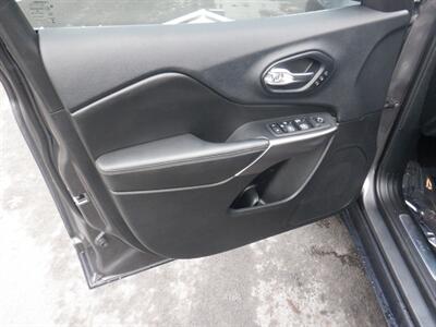 2019 Jeep Cherokee Limited   - Photo 11 - Kirkland, WA 98033