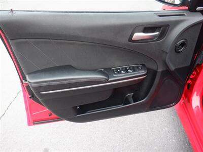 2019 Dodge Charger GT   - Photo 12 - Kirkland, WA 98033