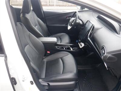 2017 Toyota Prius Prime Plus   - Photo 16 - Kirkland, WA 98033