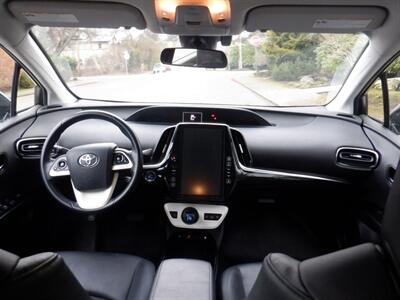 2017 Toyota Prius Prime Plus   - Photo 18 - Kirkland, WA 98033
