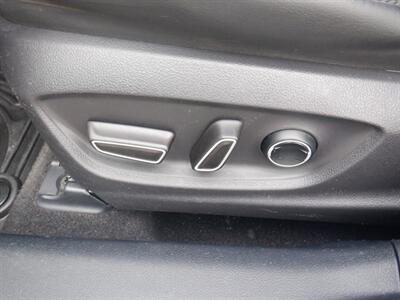 2017 Toyota Prius Prime Plus   - Photo 14 - Kirkland, WA 98033