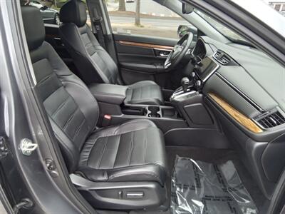2019 Honda CR-V Touring - Photo 12 - Kirkland, WA 98033