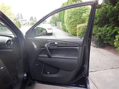 2014 Buick Enclave Premium   - Photo 10 - Kirkland, WA 98033