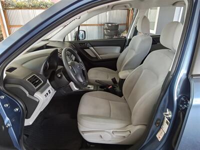 2016 Subaru Forester 2.5i   - Photo 9 - Kirkland, WA 98033