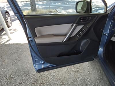 2016 Subaru Forester 2.5i   - Photo 16 - Kirkland, WA 98033