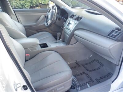 2008 Toyota Camry Hybrid   - Photo 9 - Kirkland, WA 98033