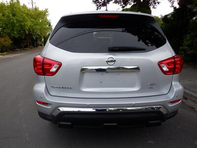 2018 Nissan Pathfinder SV   - Photo 4 - Kirkland, WA 98033