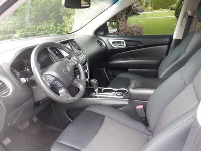 2018 Nissan Pathfinder SV   - Photo 10 - Kirkland, WA 98033