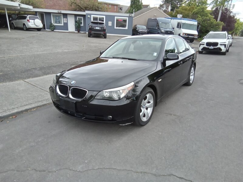 2005 BMW 525i  