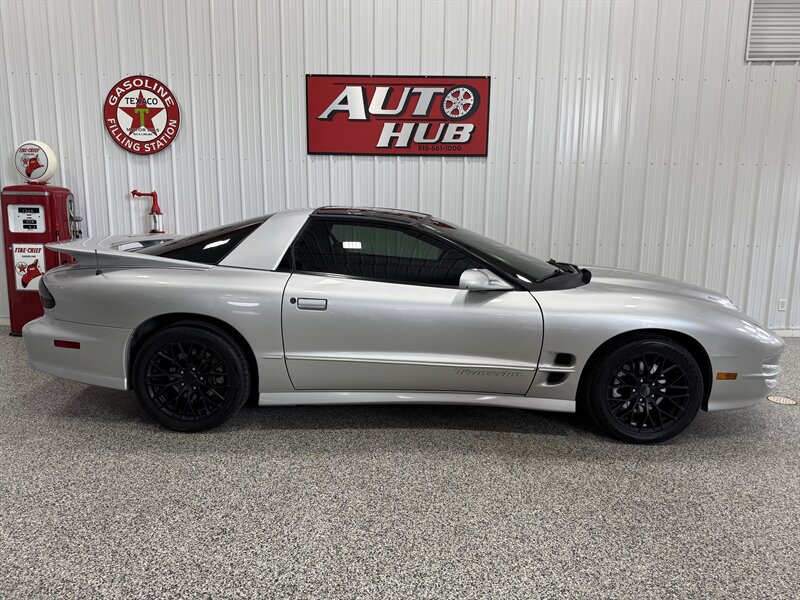 2002 Pontiac Firebird Trans Am WS6 - Photo 4 - Rochelle, IL 61068