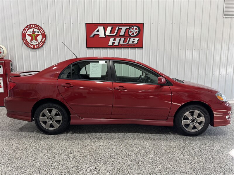 2006 Toyota Corolla S   - Photo 3 - Rochelle, IL 61068
