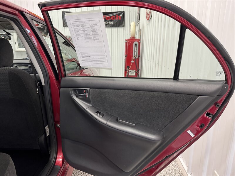 2006 Toyota Corolla S   - Photo 18 - Rochelle, IL 61068