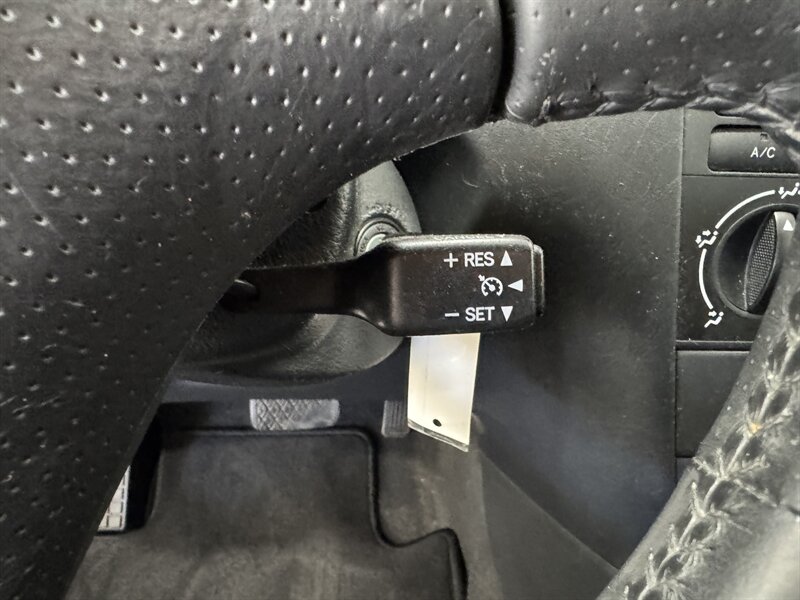 2006 Toyota Corolla S   - Photo 8 - Rochelle, IL 61068