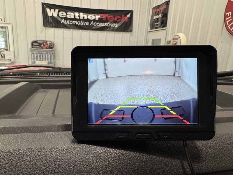 2012 Ford F-350 XLT - Photo 11 - Rochelle, IL 61068