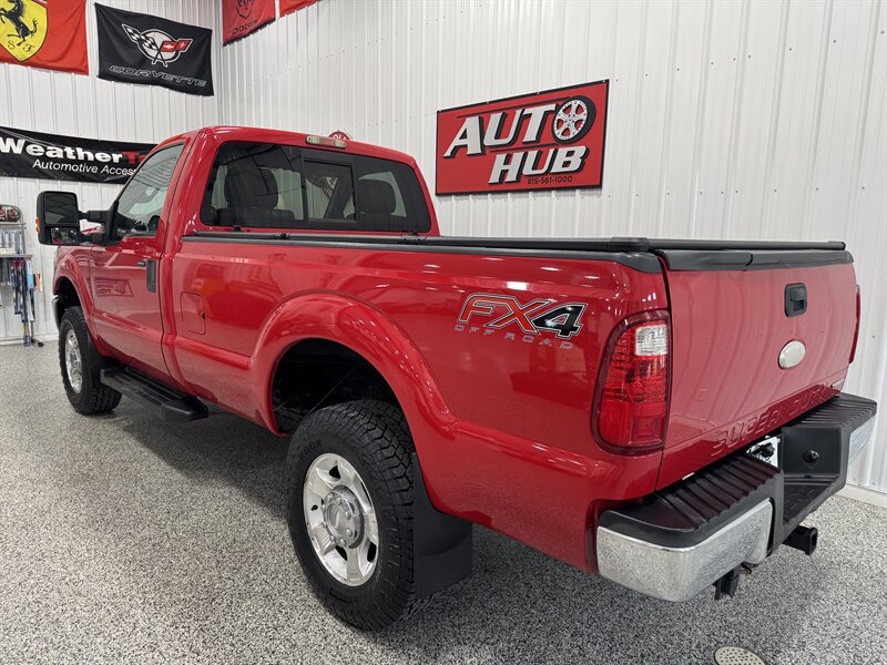 2012 Ford F-350 XLT - Photo 17 - Rochelle, IL 61068