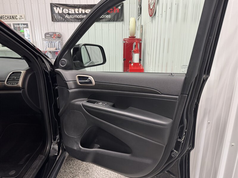 2017 Jeep Grand Cherokee Laredo - Photo 21 - Rochelle, IL 61068