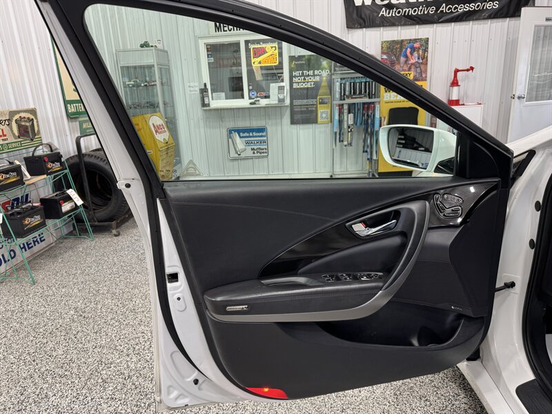 2013 Hyundai Azera GLS - Photo 22 - Rochelle, IL 61068