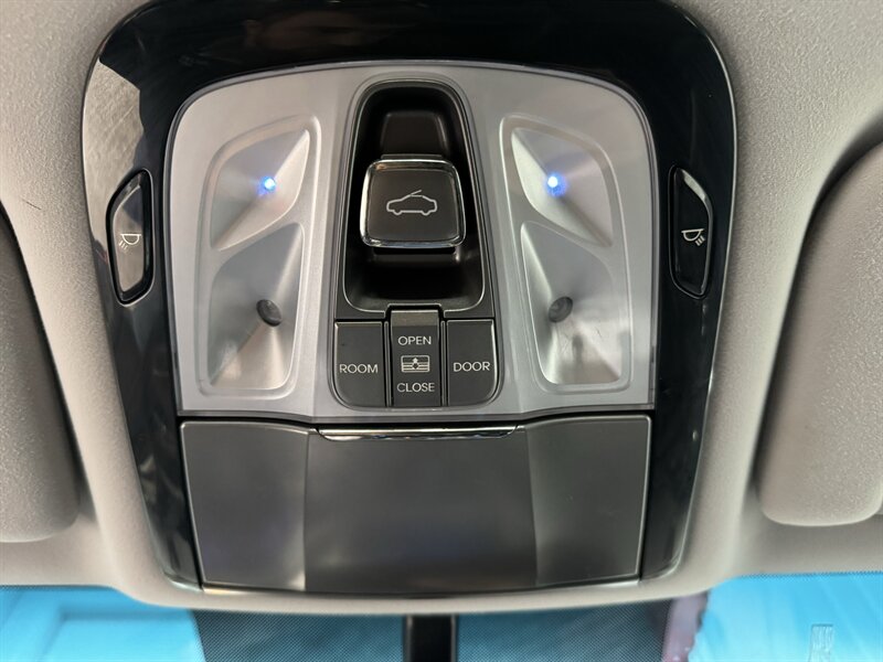 2013 Hyundai Azera GLS - Photo 12 - Rochelle, IL 61068