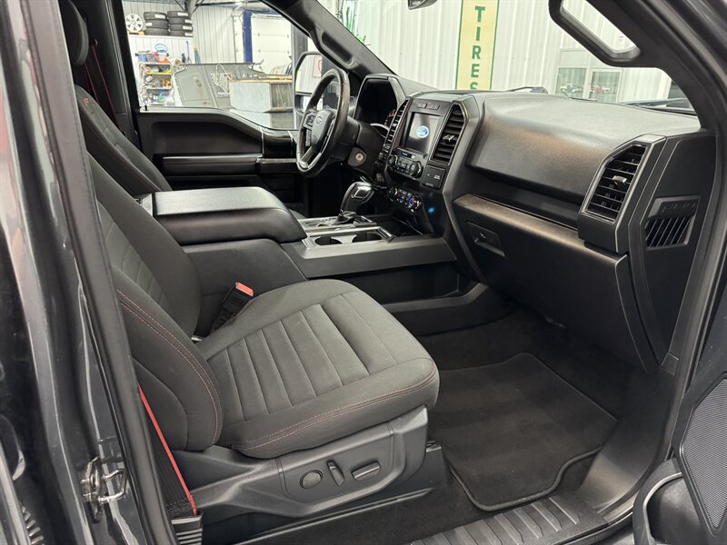 2019 Ford F-150 XLT - Photo 14 - Rochelle, IL 61068