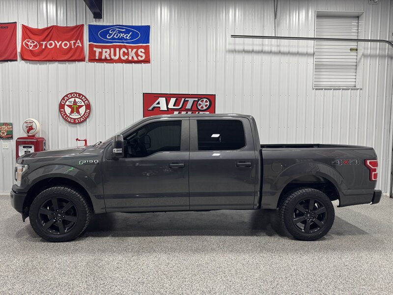 2018 Ford F-150 XL   - Photo 2 - Rochelle, IL 61068