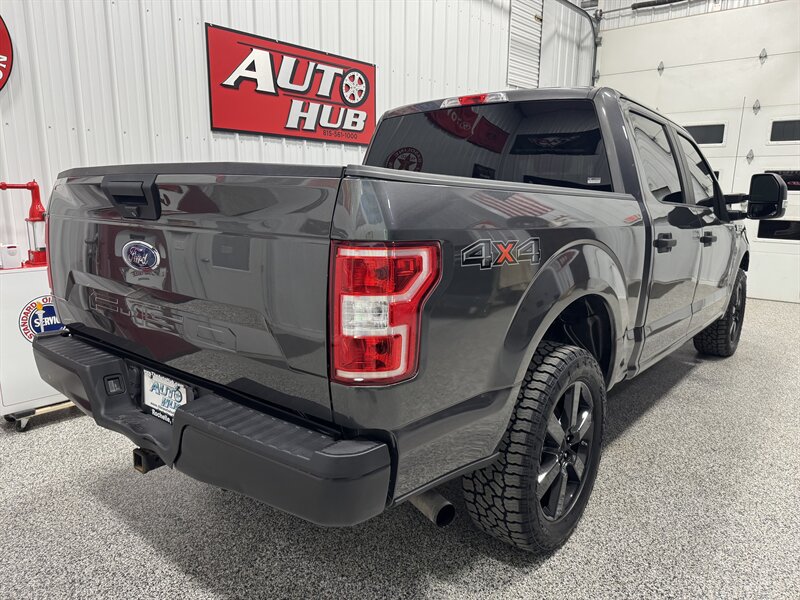 2018 Ford F-150 XL   - Photo 7 - Rochelle, IL 61068