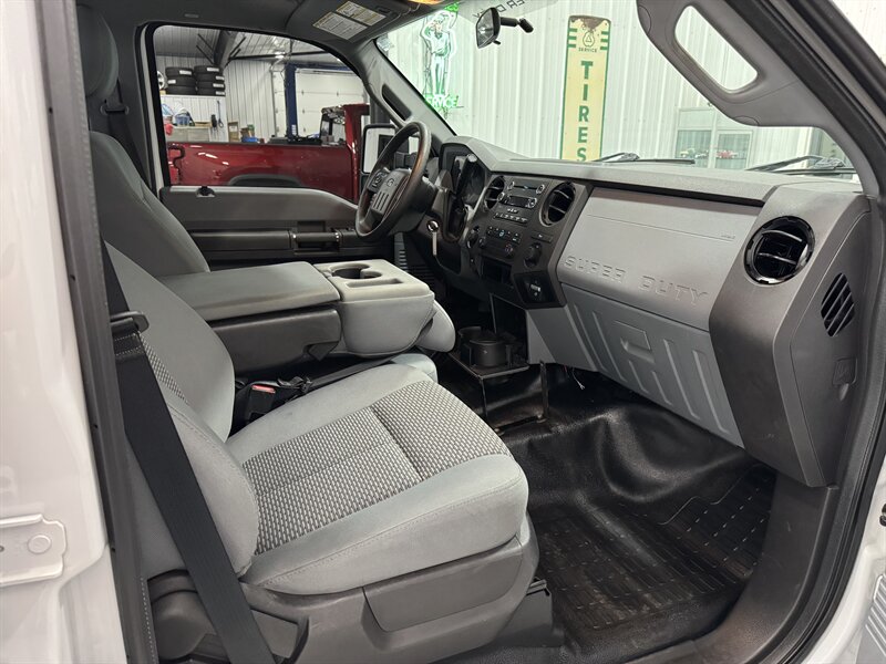 2016 Ford F-350 Super Duty XL - Photo 13 - Rochelle, IL 61068