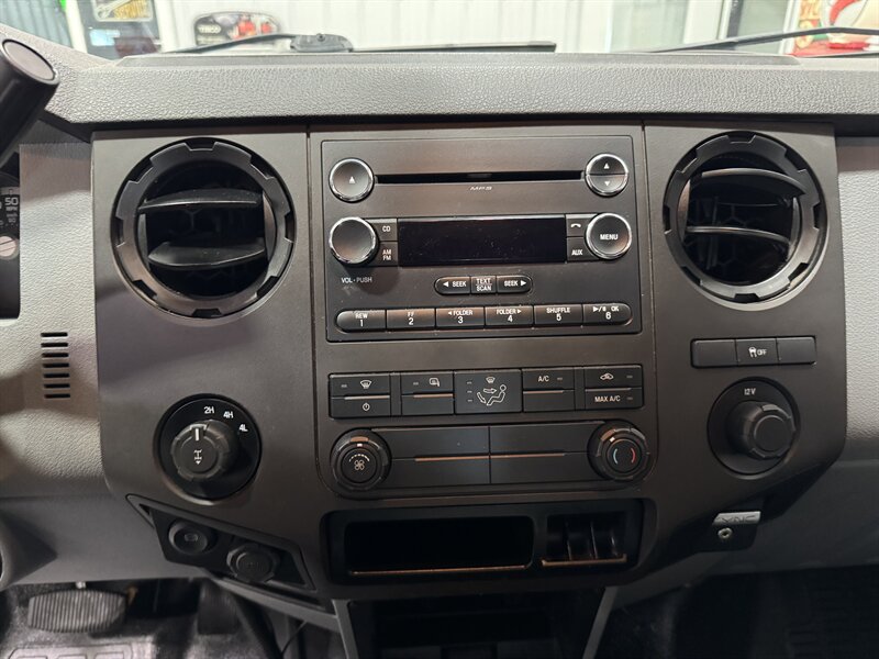 2016 Ford F-350 Super Duty XL - Photo 10 - Rochelle, IL 61068