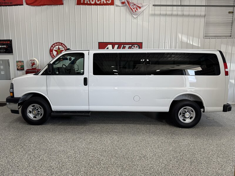2025 Chevrolet Express LT 3500 Passenger   - Photo 1 - Rochelle, IL 61068